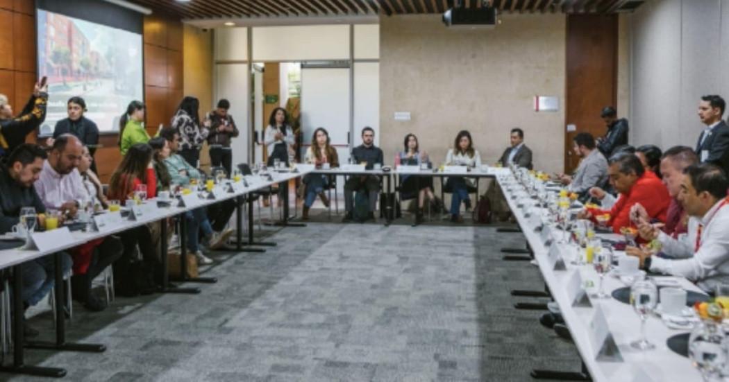 Imagen del lanzamiento de Desafío Local por la Vida en las Vías en uno de os auditorios de la Alcaldía de Bogotá.