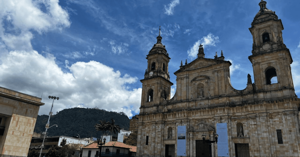 Foto de la Plaza de Bolívar en Bogotá.
