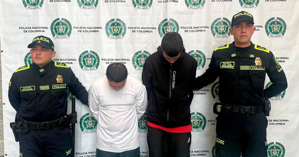 En la foto los dos capturados por hurto en Bogotá