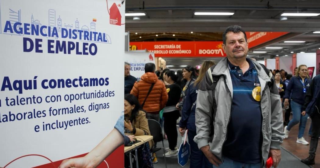 Bogotano ingresnado a una de las Ferias de Empleo de la Agencia Distrital de Empleo de Bogotá.