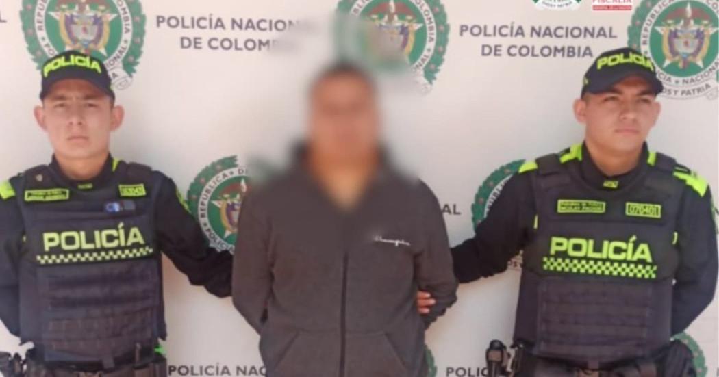 Foto de la captura del hombre que abusó de su hijastra en Bogotá