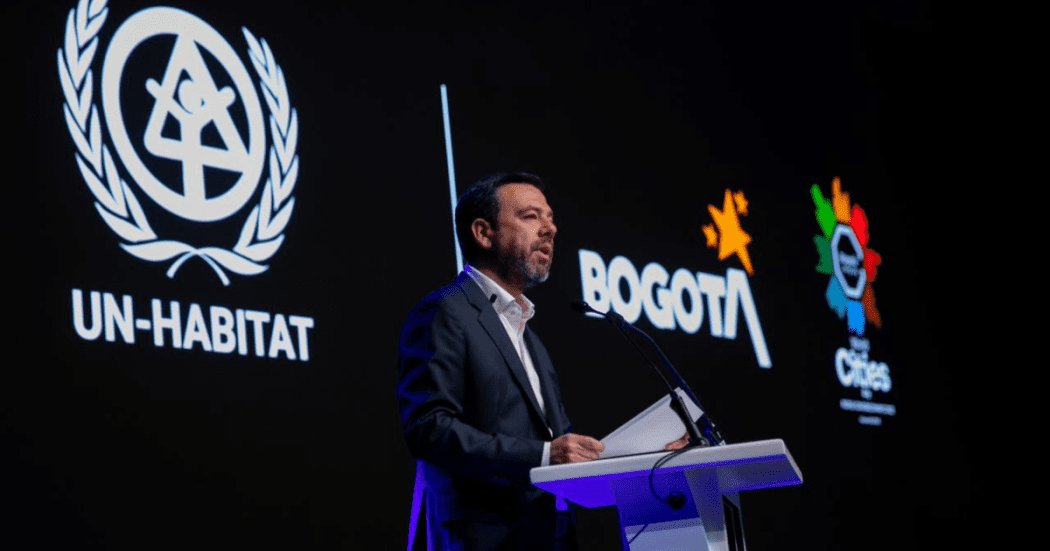 Imagen del alcalde Carlos Fernando Galán en la inauguración del Día Mundial de las Ciudades