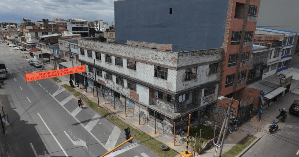 Fotografía de la facahada de la Casa de la Cultura en Bogotá