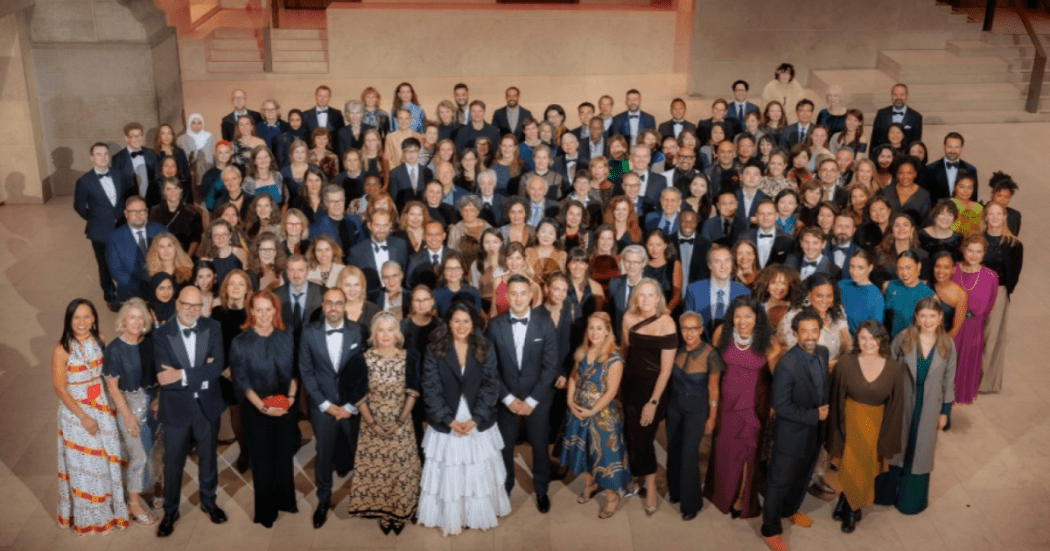 Imagen de los asistentes al World Cities Culture Summit 2025 dentro de los cuales se encuentran los representantes de Bogotá