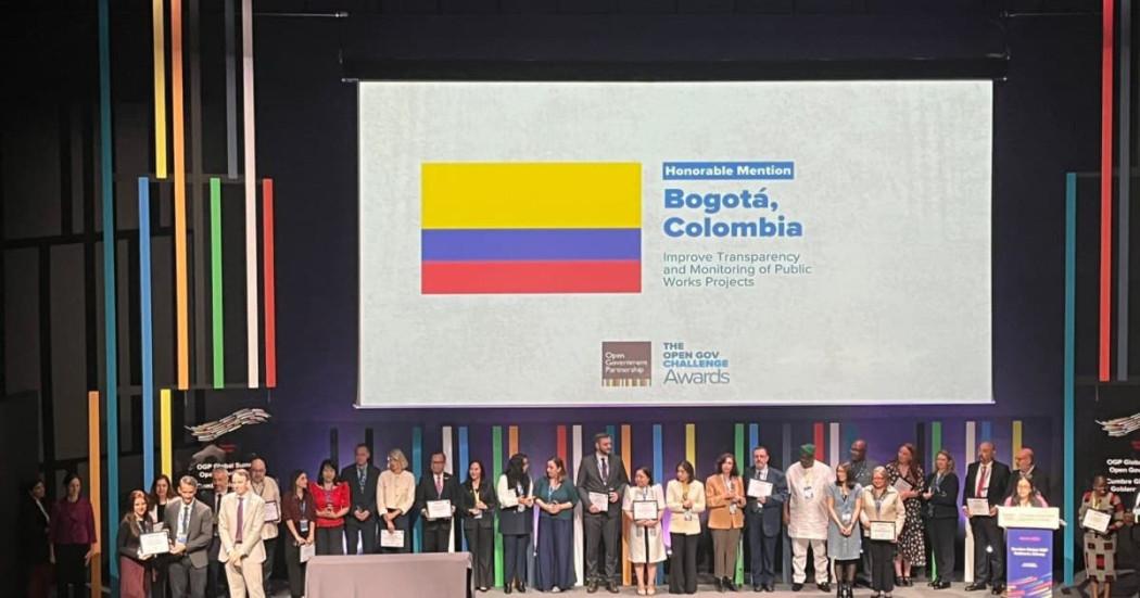 Foto de asistentes a la Cumbre de Gobierno Abierto. 