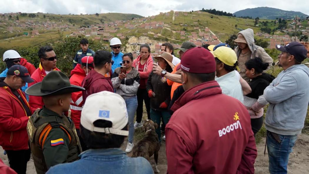 En la foto gestores de convivencia en un operativo contra los tierreros