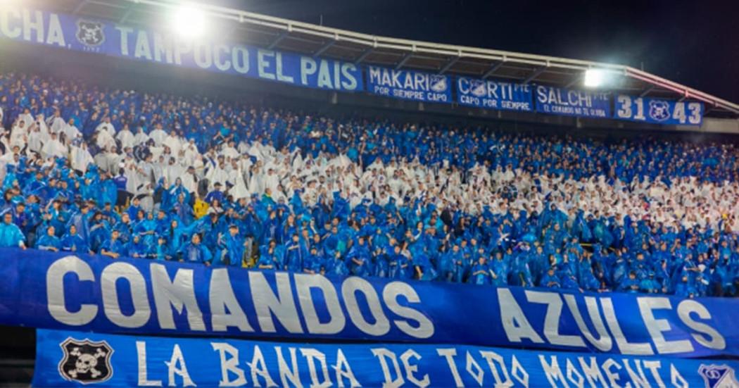 En la foto la hinchada de Millonarios 