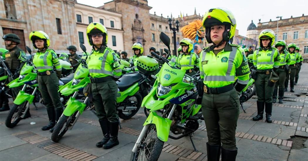 En la foto policías en un evento de seguridad en la Plaza de Bolívar