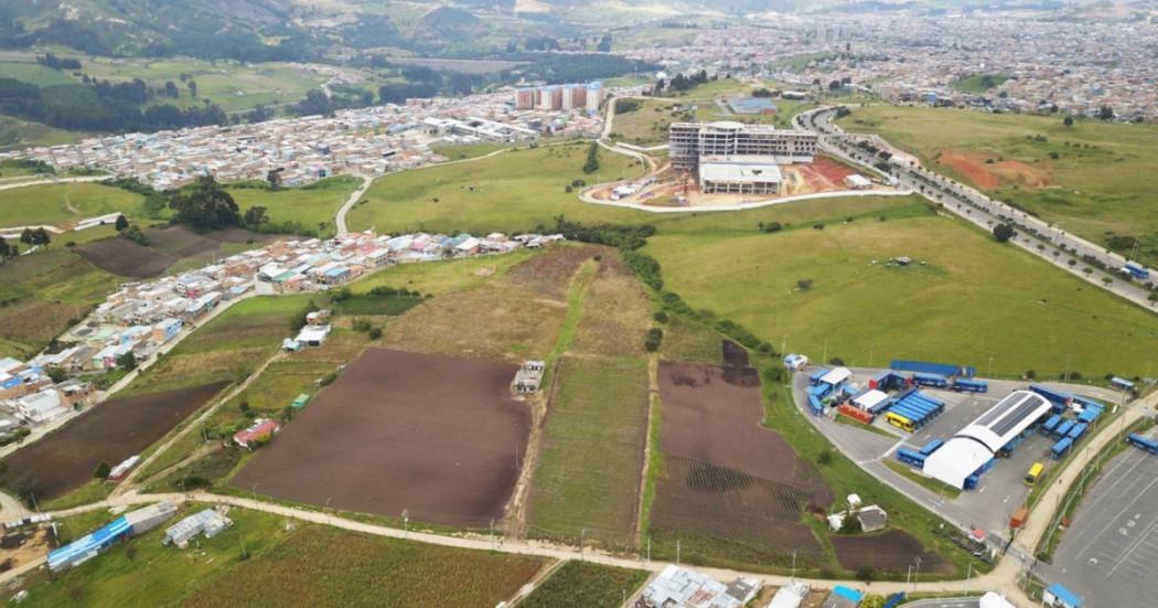 Foto que muestra el lote que esta en venta en el Plan Parcial Tres Quebradas en Usme