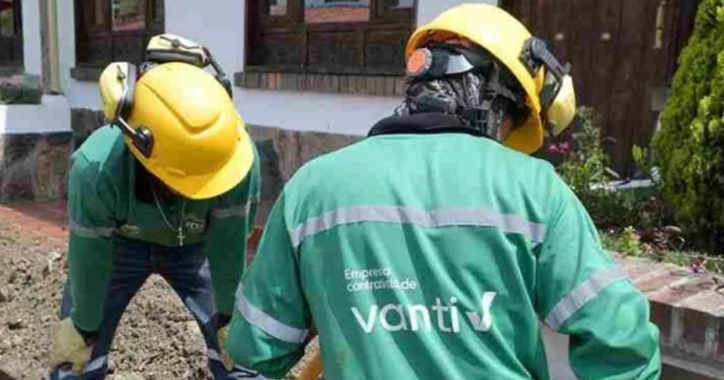 Foto que muestra trabajadores de Vanti 