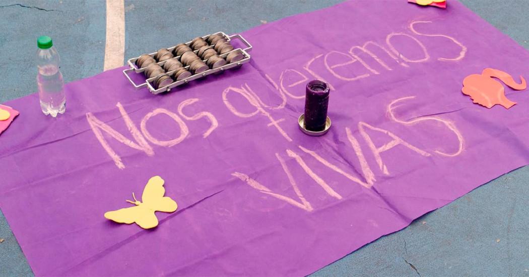 Una foto de un letrero que dice "nos queremos vivas"