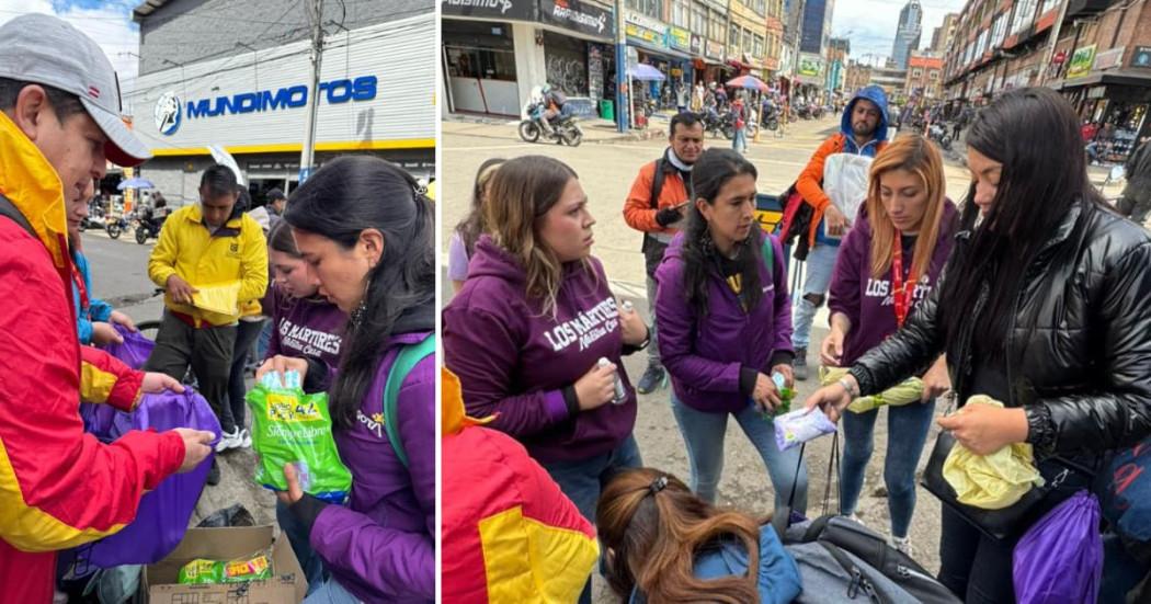 Fotos de la entrega kits de autocuidado a mujeres habitantes de calle en el centro de Bogotá.
