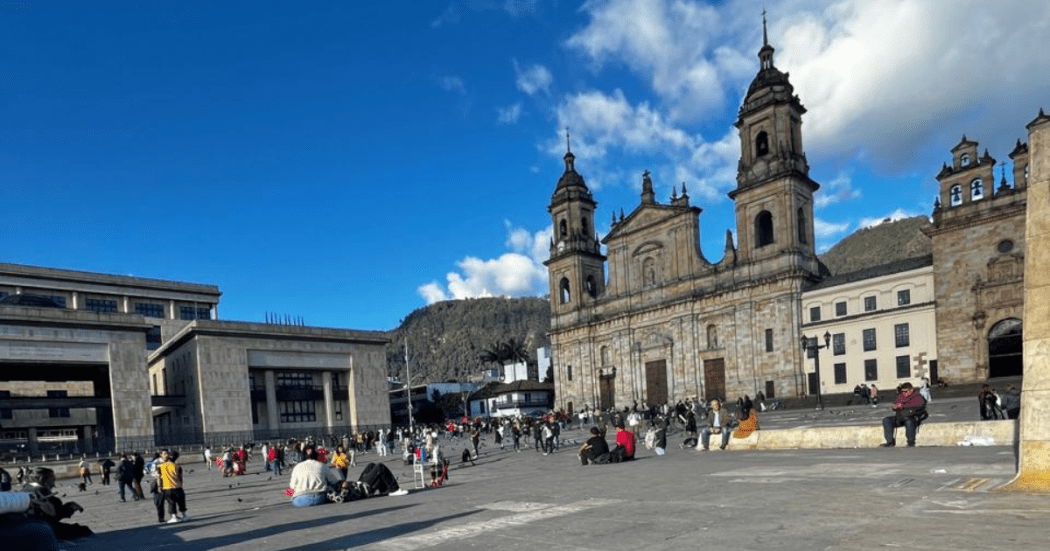 Foto de la Plaza de Bolívar de Bogotá, Colombia.