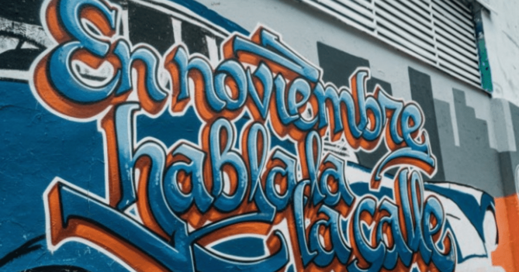 Imagen de un grafitti que dice: ''en noviembre habla la calle''