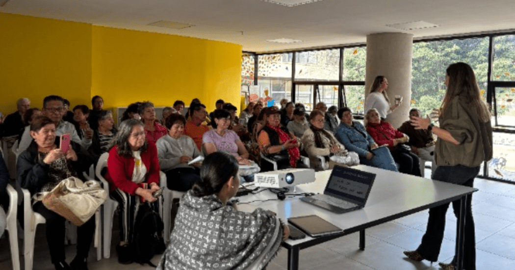 Imagen de una de las clases de la Escuela de Emprendimiento Distrital