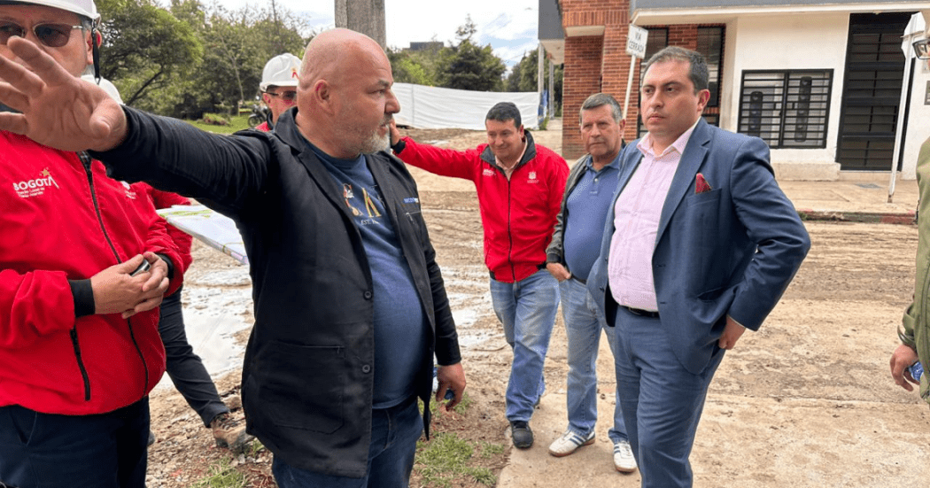 Foto de funcionarios de la Alcaldía Local de Puente Aranda 