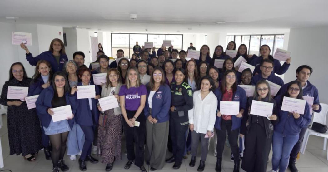 En la foto todas las asistentes al evento de la Secretaría de la Mujer 