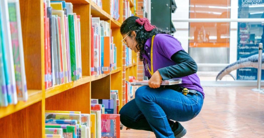 Imagen de Colaboradora de la biblioteca Pública Gabriel García Márquez - El Tunal