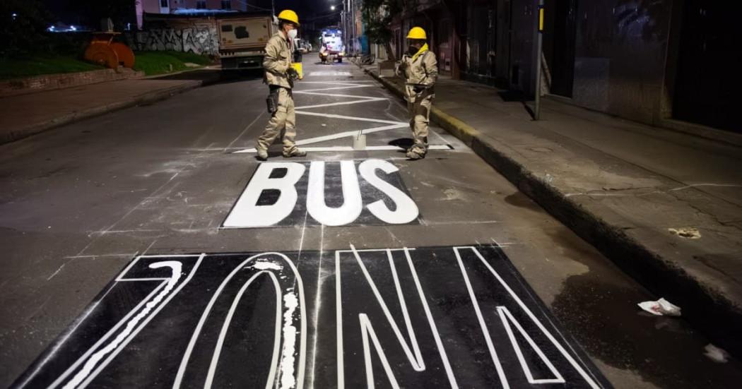 Foto de trabadores en un frente de obra de la UMV en Bogotá