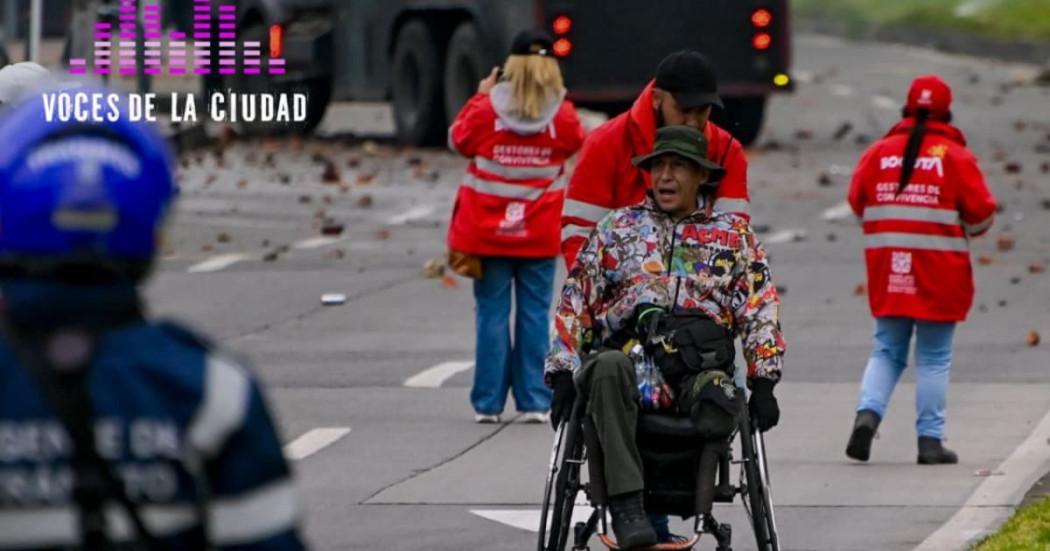 Foto de los Gestores de Convivencia durante una de las manfestaciones en Bogotá.