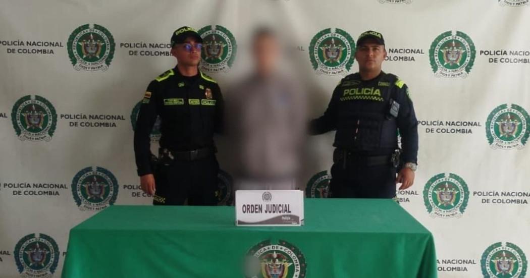 Foto de la captura en Bogotá del hombre acusado de triple homicidio en Cundinamarca