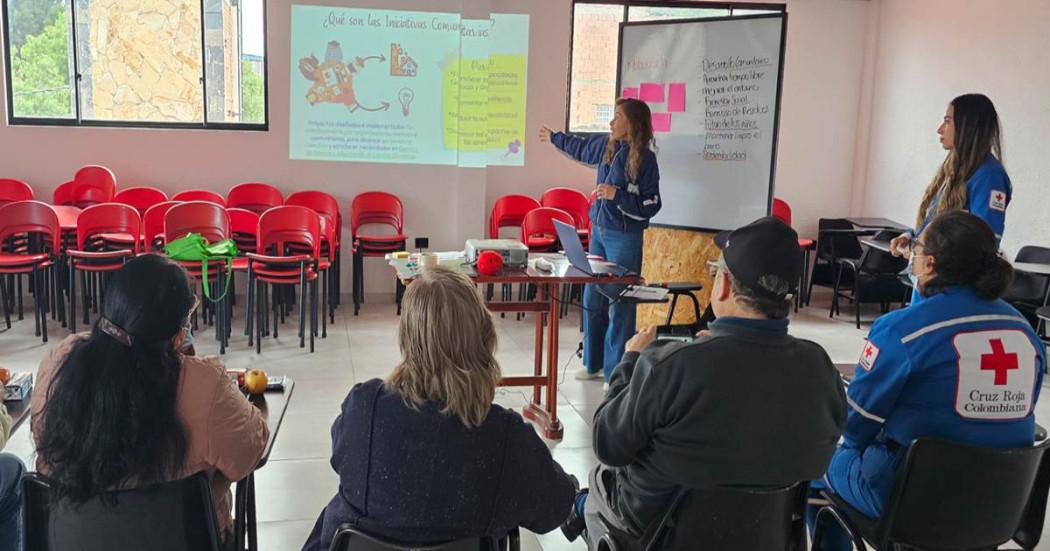 Foto de participantes de estrategia de IDIGER