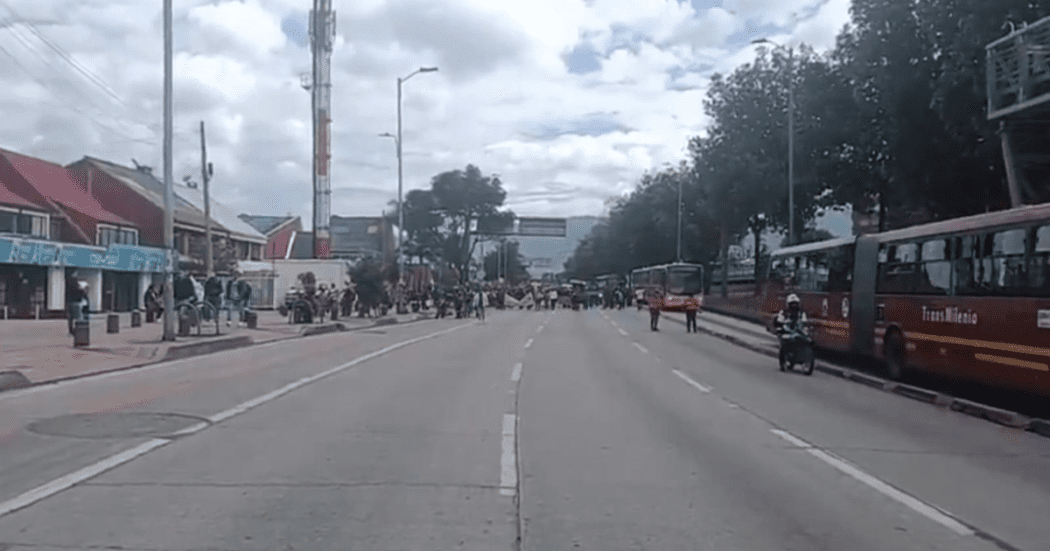 Imagen de la NQS en plena protesta