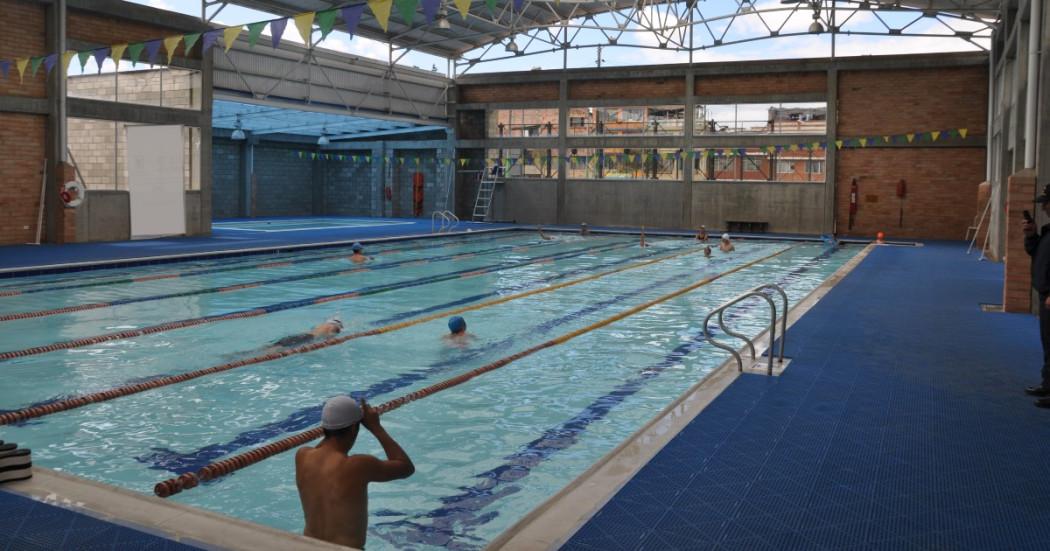 Foto que muestra una piscina