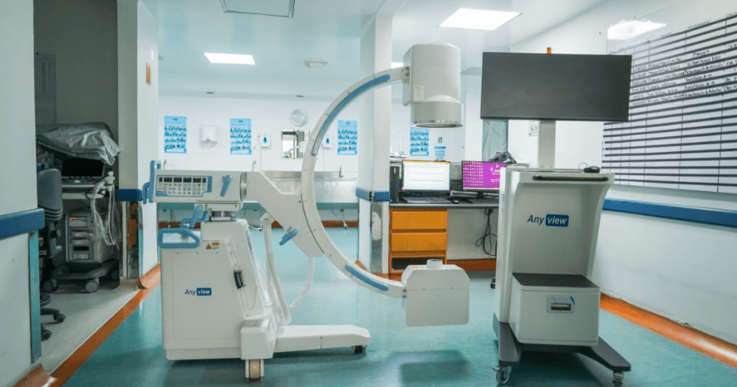 Foto de equipos nuevos para el cancer de mama