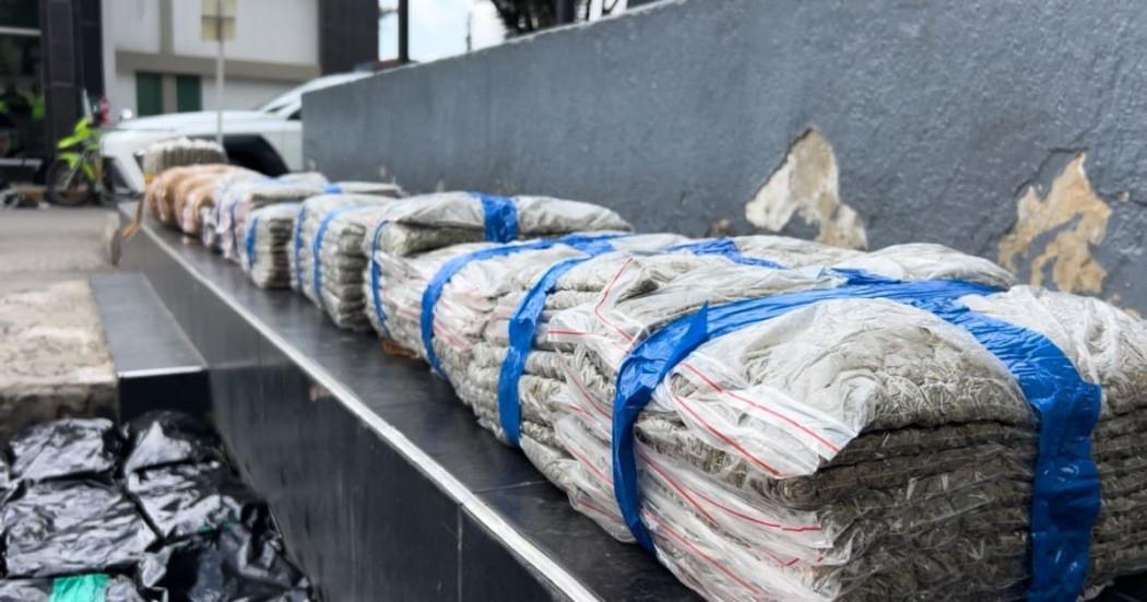 Foto de incautación de media tonelada de marihuana