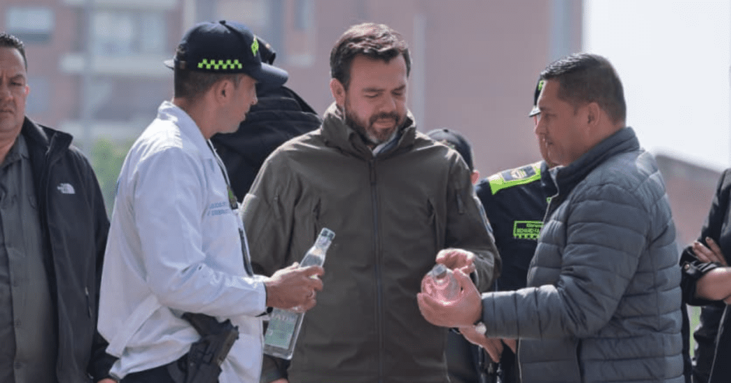 Más de 4.000 botellas de licor adulterado fueron incautadas en Bogotá | Bogota.gov.co