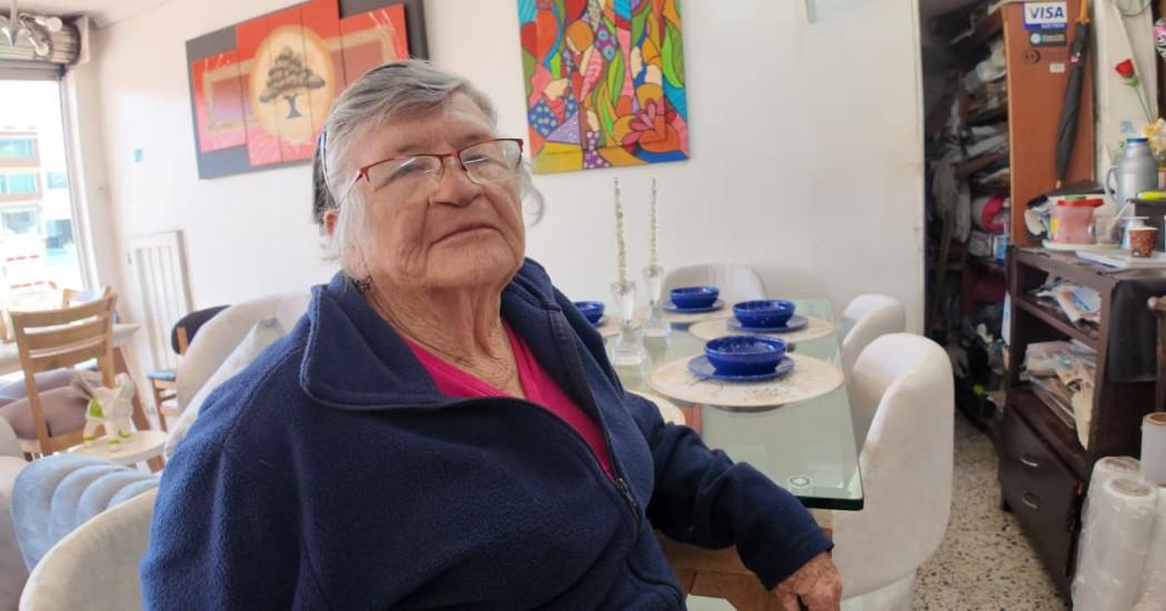 Foto de Domitila García, propietaria de Muebles Assis. 