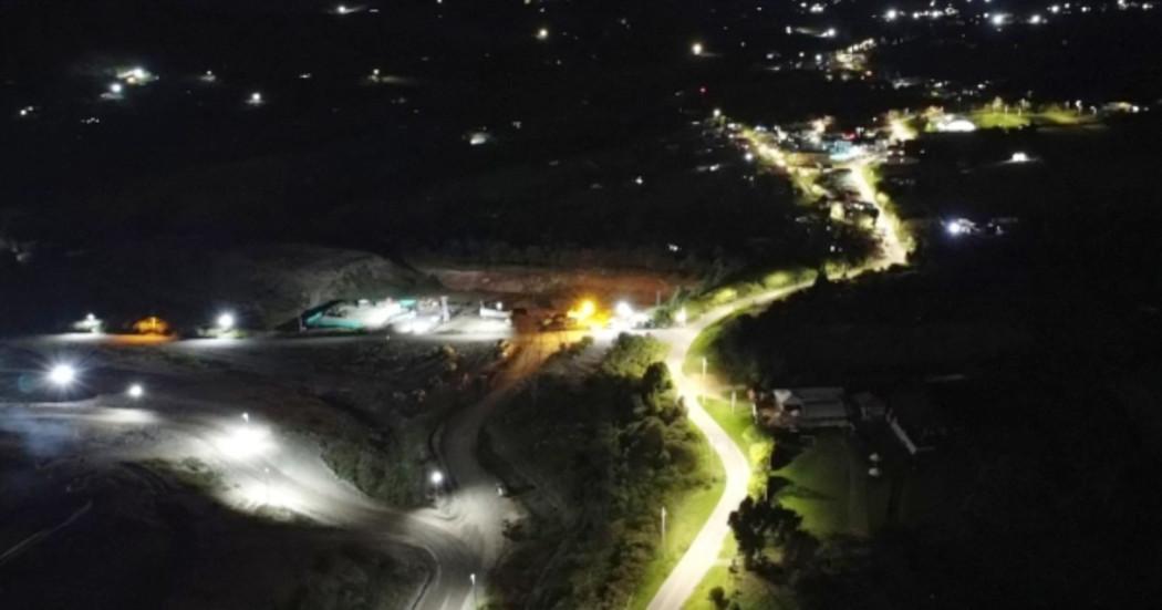 Foto que muestra las luces que se colocaron en el sector Mochuelo