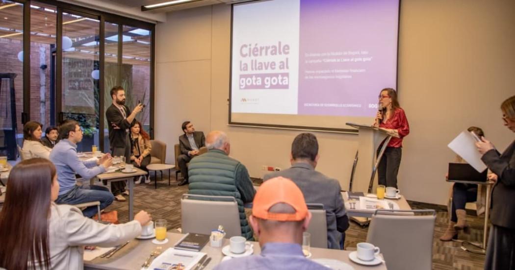 Foto de la presentación del informe del programa contra el ‘gota a gota’ en Bogotá que ya ha desembolsado $ 4.200 millones.