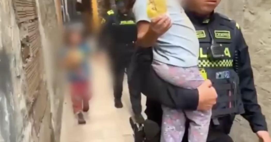 Fotos del rescate de las dos niñas emberá de 4 y 7 años en el barrio Ricaurte de Bogotá.