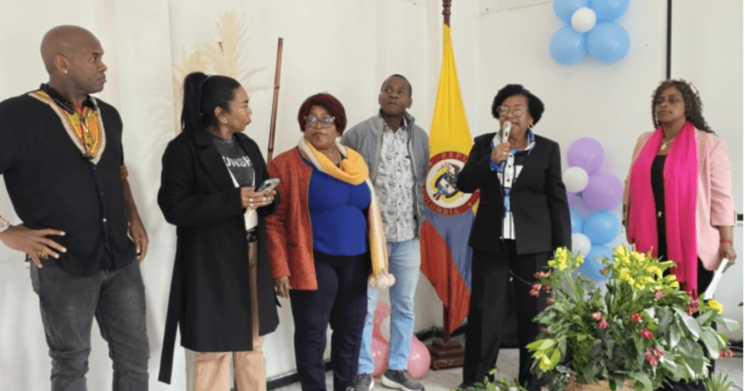 Foto de 4 personas que trabajan en la Secretaría de Gobierno