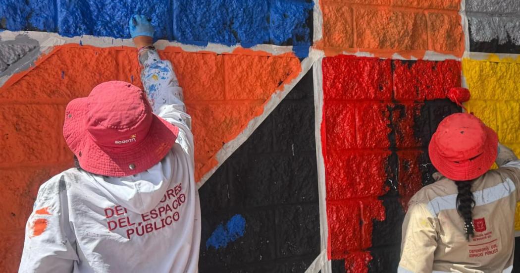 Personal del DADEP en actividades de recuperación de espacios públicos