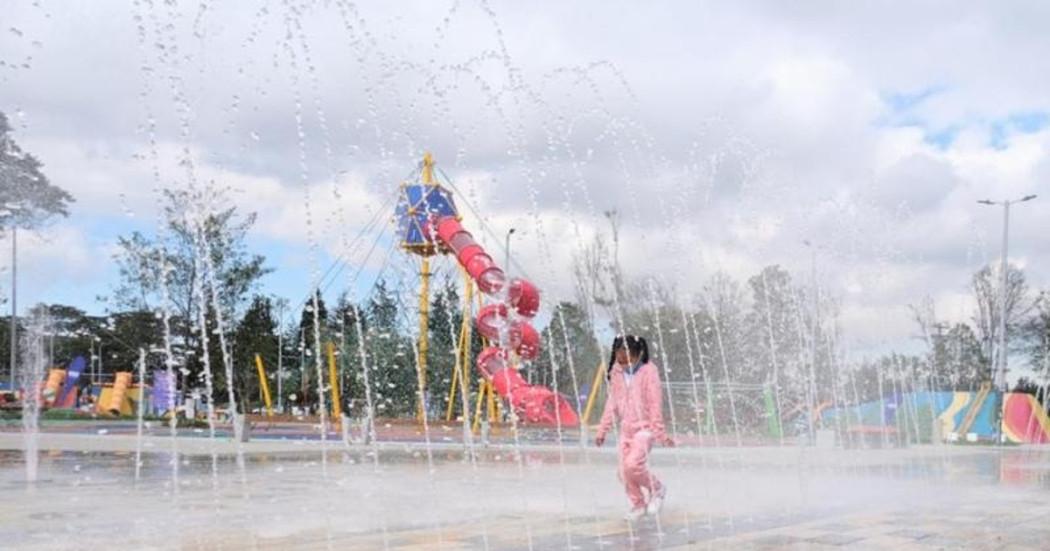 Foto que muestra la fuente del Parque de los Niños y las Niñas en Bogotá