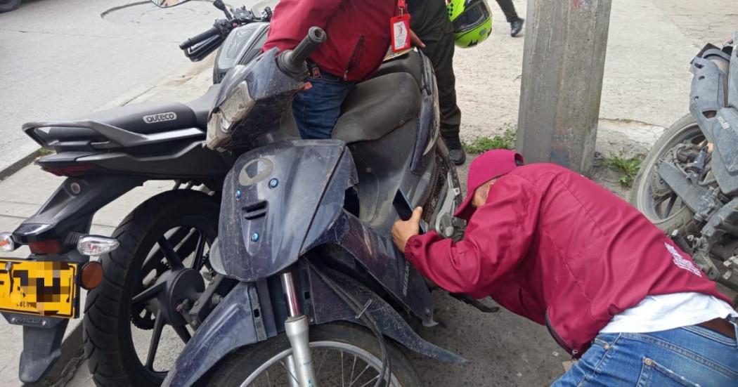Verificación de motocicleta durante megatoma en Rafael Uribe Uribe