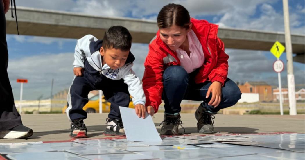Estrategia lúdico-pedagógica que invita a la comunidad a reconocer los riesgos viales