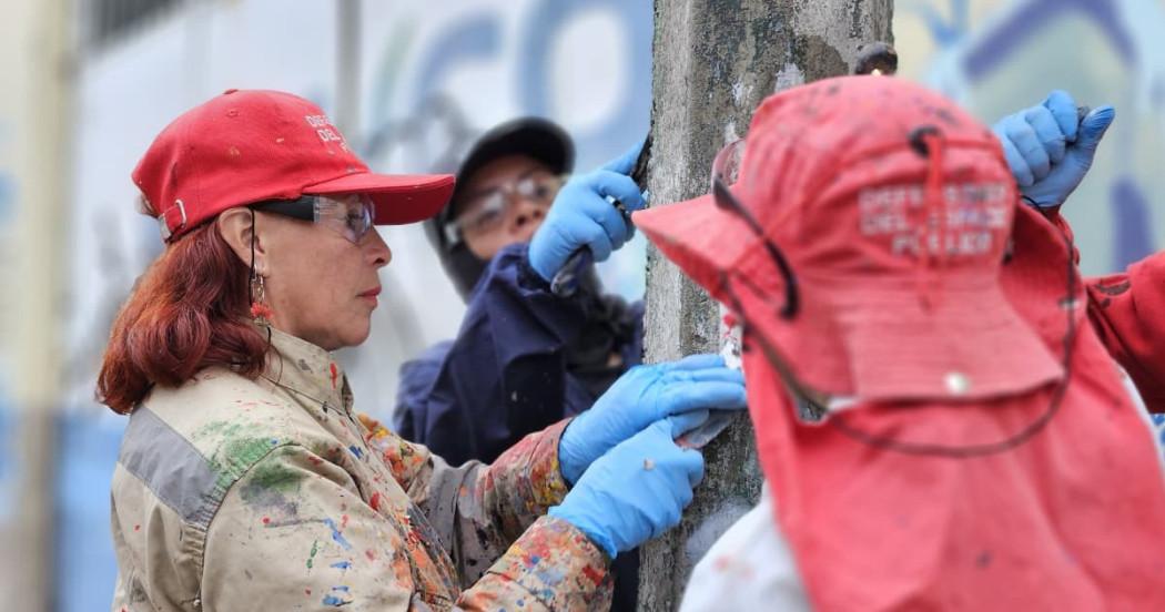 Limpieza del mobiliario y espacio públicos