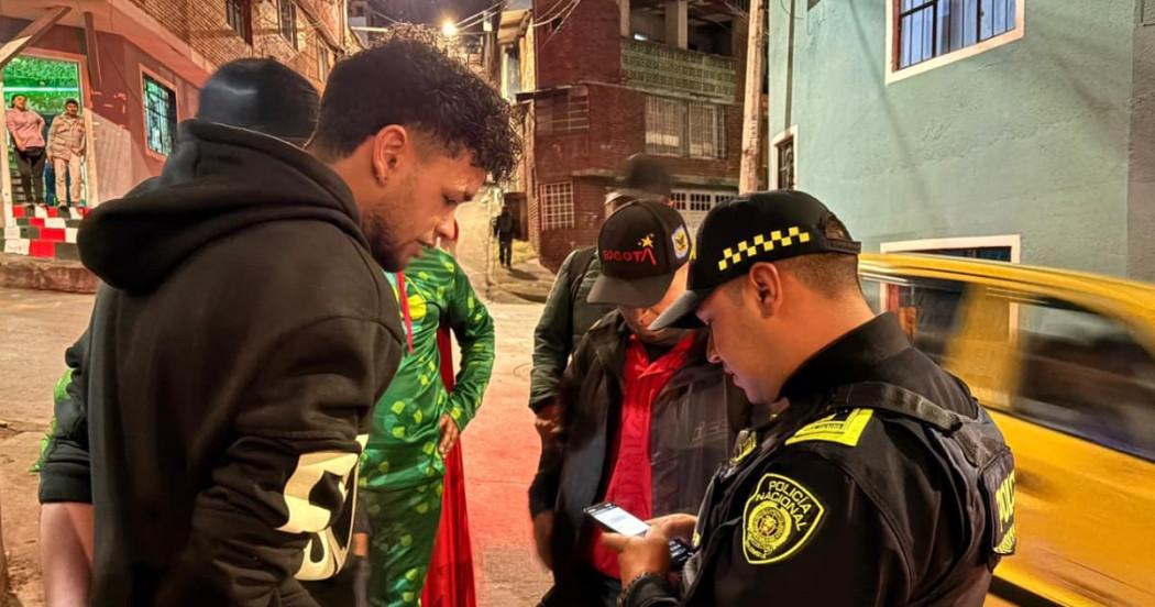 Entidades haciendo labores de verificación durante intervención en San Cristóbal.