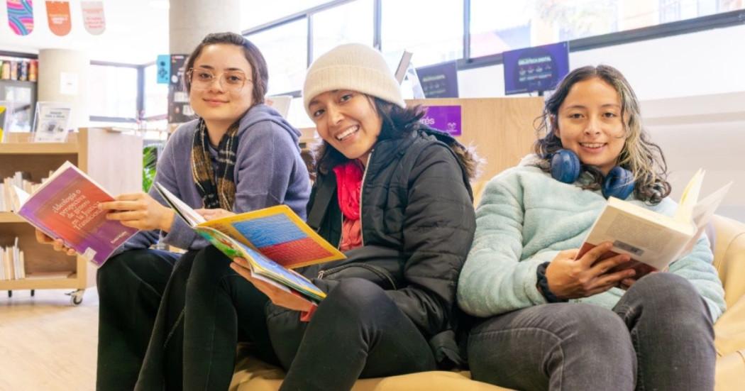 Imagen de Usuarias de la Biblioteca Pública El Mirador