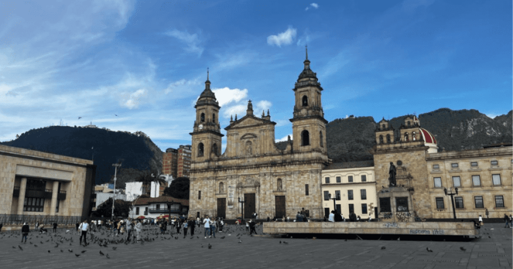 Imagen panorámica de la Plaza de Bolivar