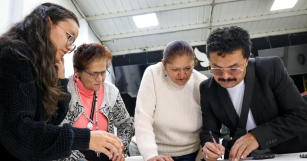 Foto del proceso de elección del Consejo Local de Propiedad Horizontal en La Candelaria.