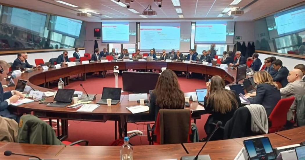 Foto de reunión de la Línea 2 del Metro 