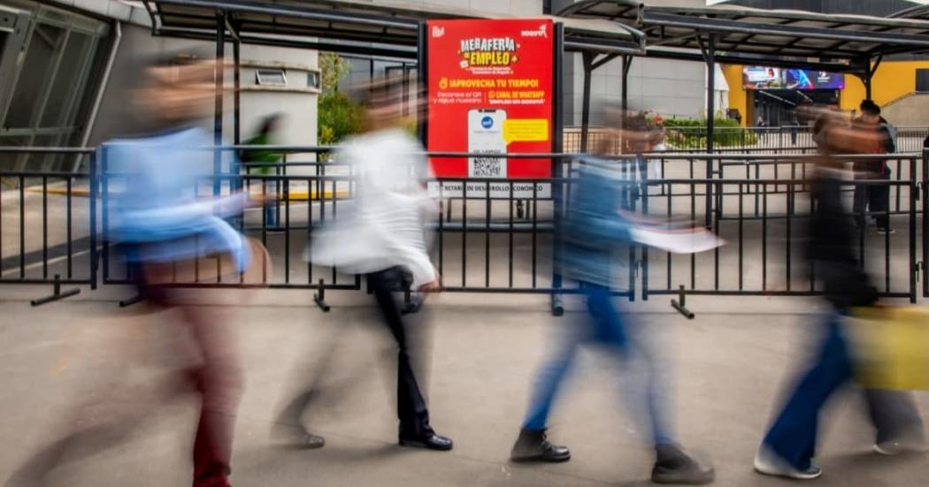 Foto de asistentes a la 'Megaferia de Empleo'. 