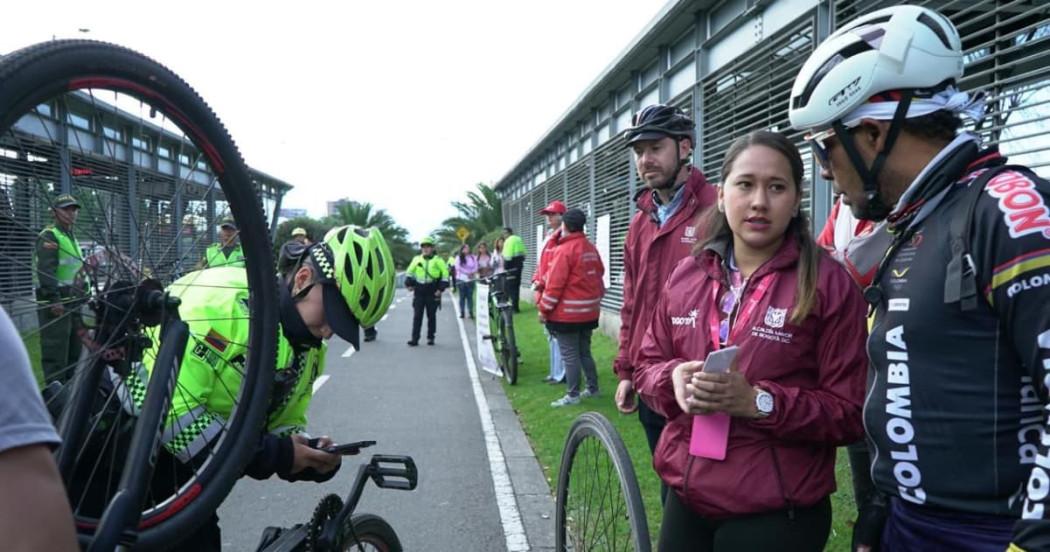 Policías en el Día sin Carro y sin Moto