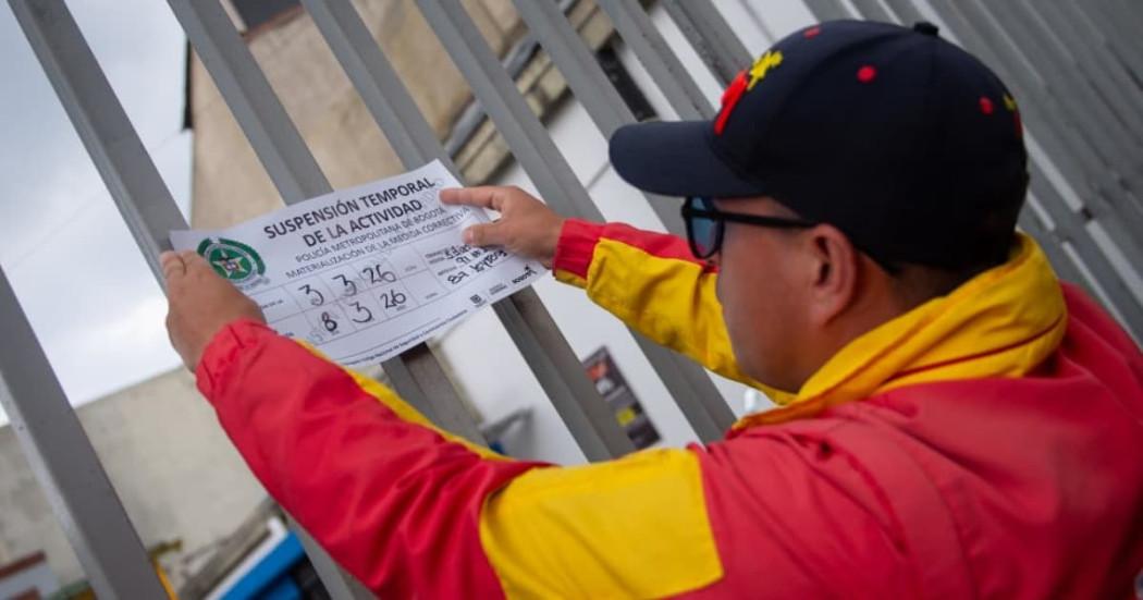 Foto de controles a parqueaderos en Bogotá.