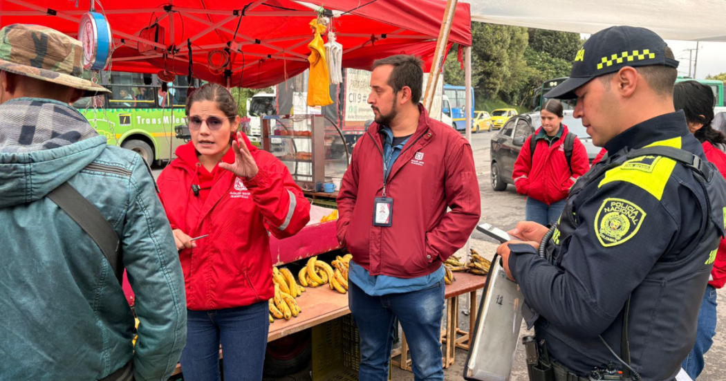 Imagen de funcionarios en el operativo